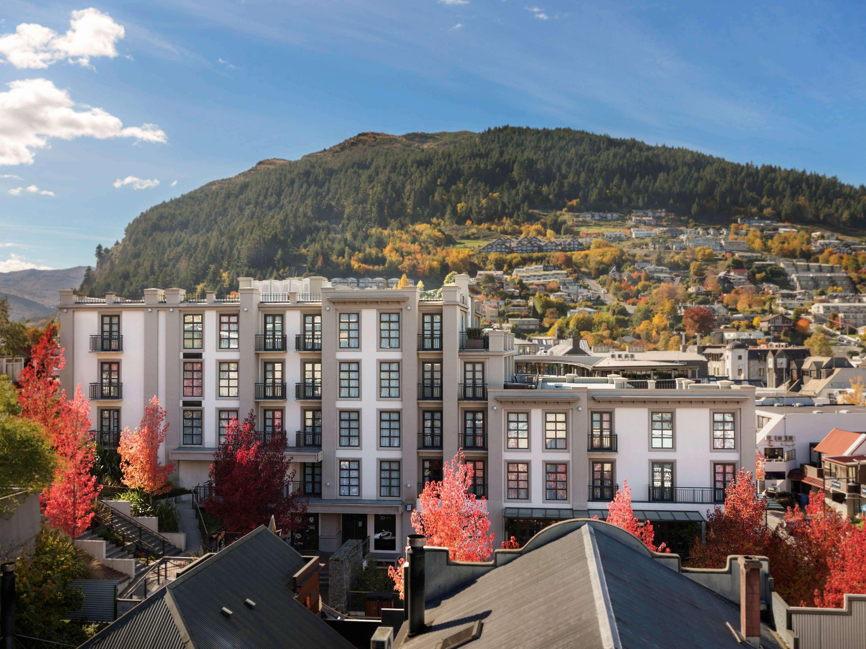 Sofitel & Hotel