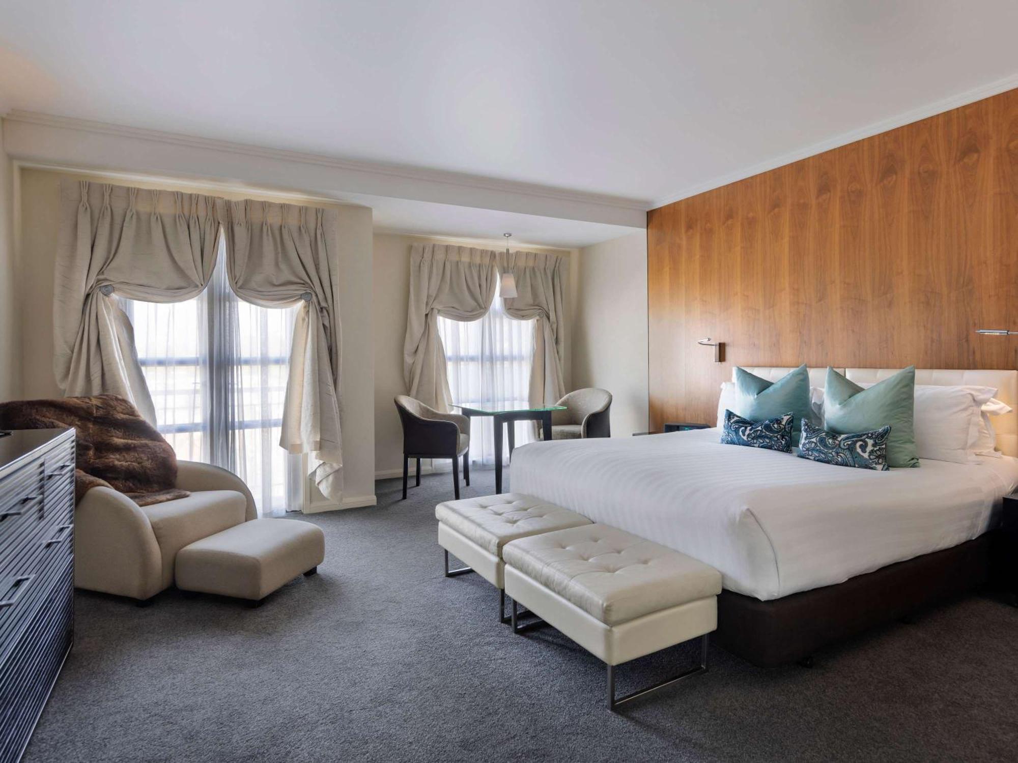 Sofitel & Queenstown